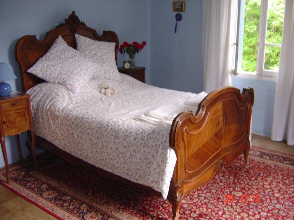 Bed and breakfast Aux Quatre Saisons Axat Chambre photo